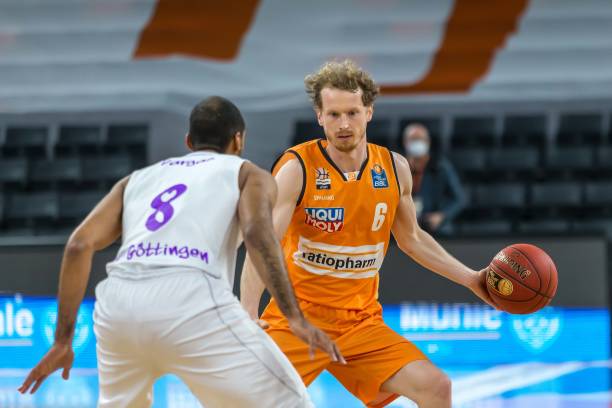 挑战与突破 挑战与突破